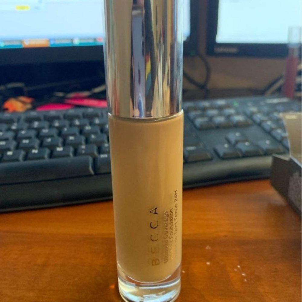 Becca ultimate coverage concealer.